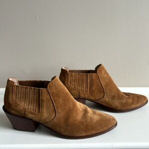 Tod’s Chelsea booties 38/7.5